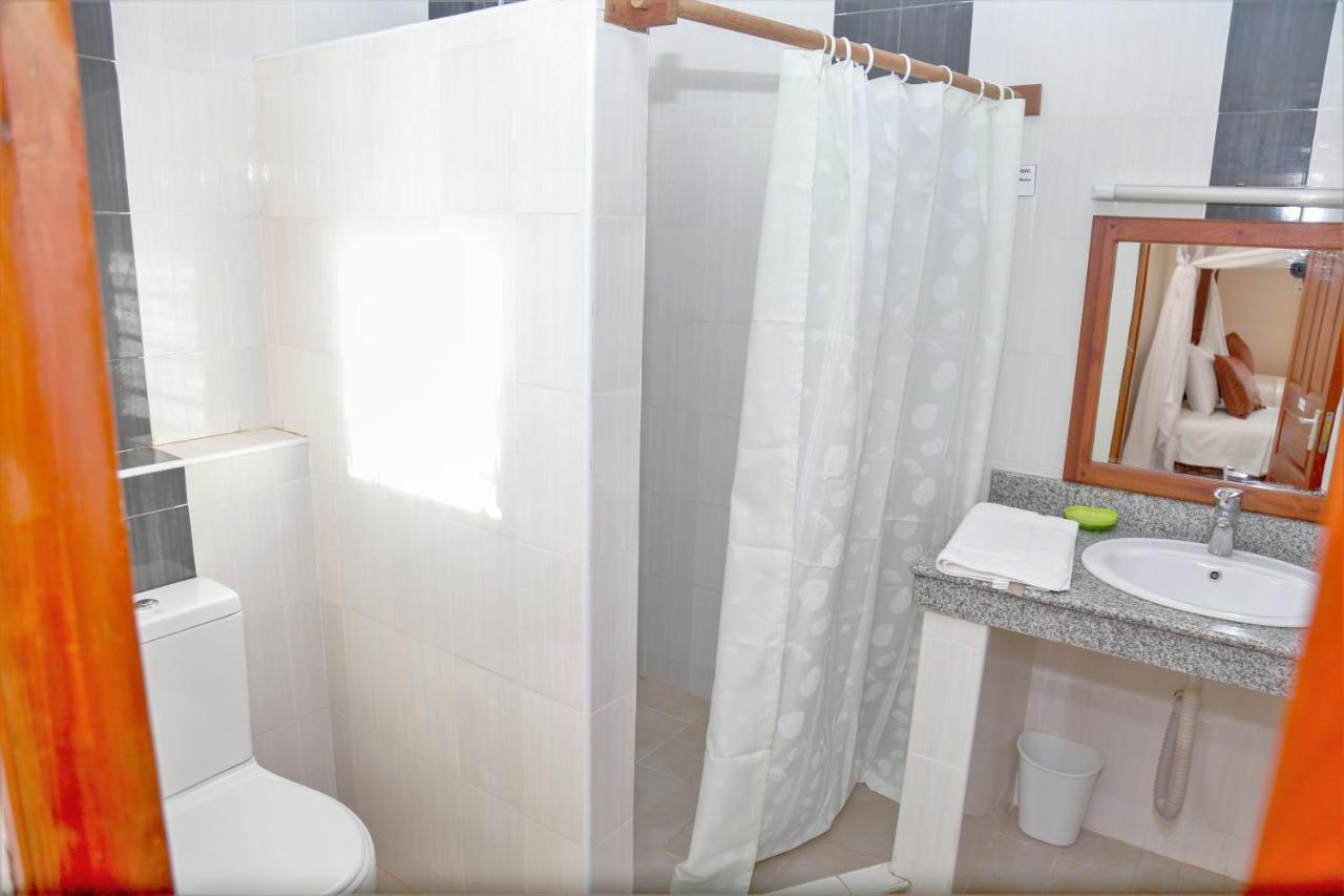 Galu Gardens Apartments Диани Бийч Екстериор снимка