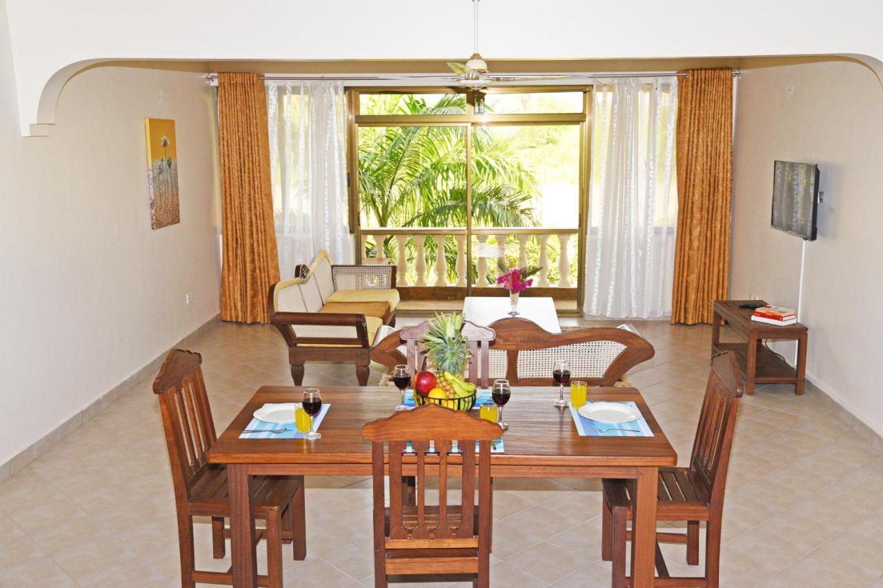 Galu Gardens Apartments Диани Бийч Екстериор снимка